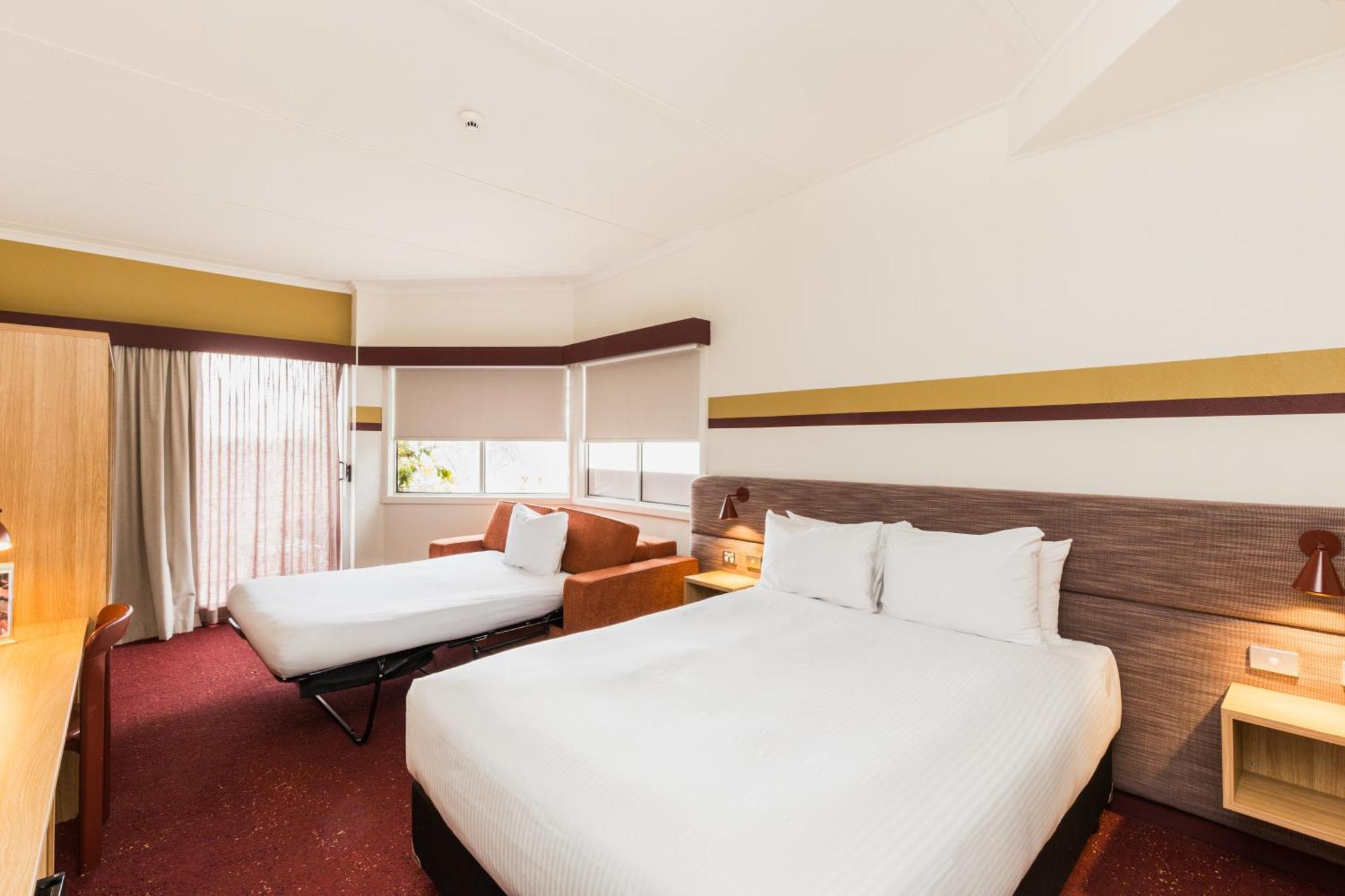 Statesman Hotel Канберра Экстерьер фото
